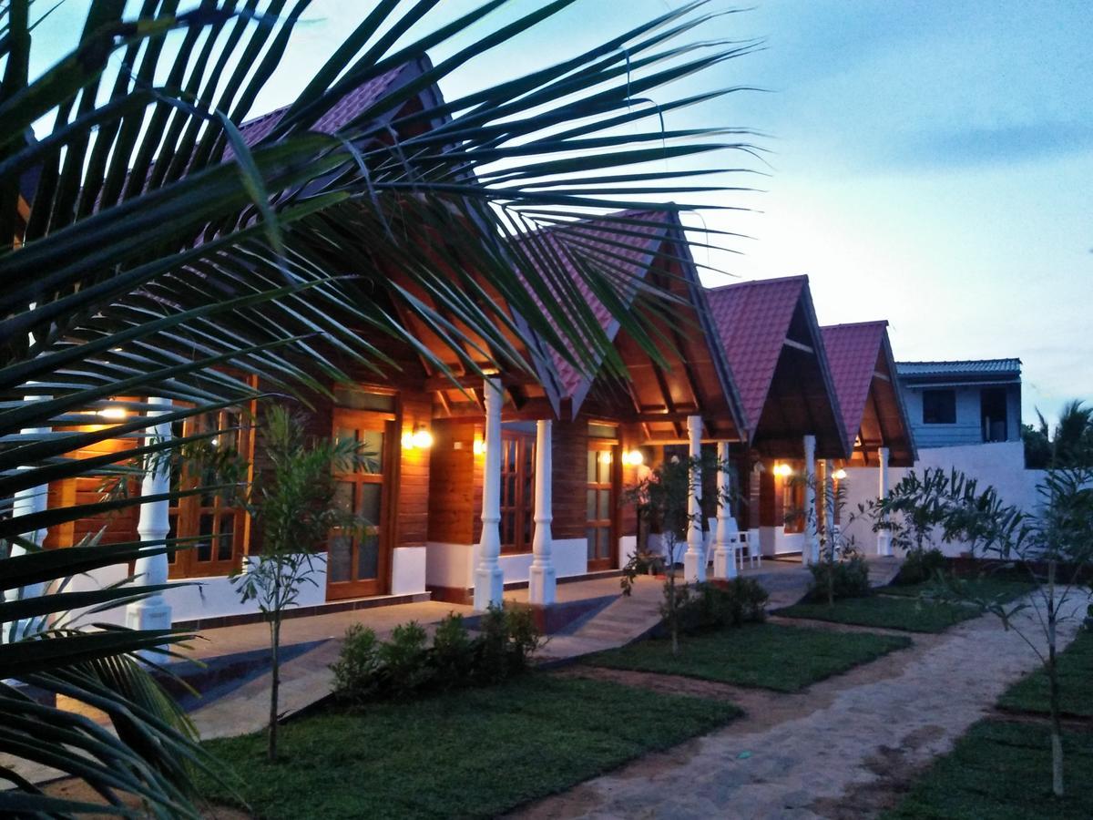 Elegant Green Beach Resort Trincomalee Exterior foto