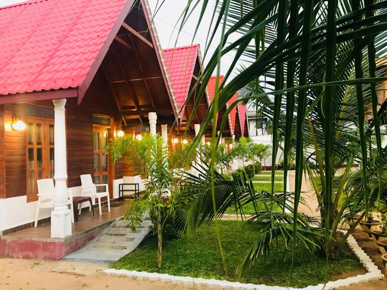 Elegant Green Beach Resort Trincomalee Exterior foto
