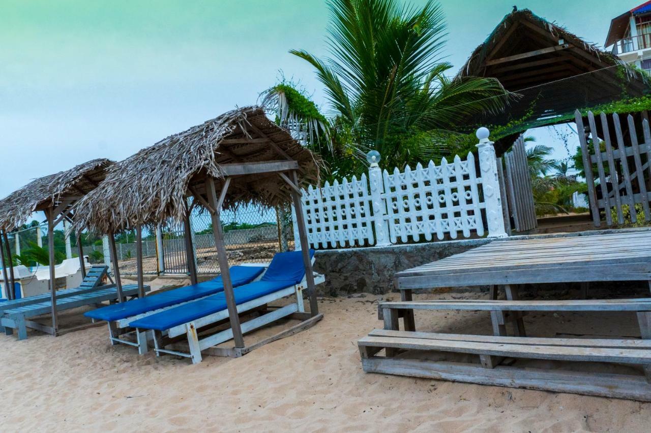 Elegant Green Beach Resort Trincomalee Exterior foto